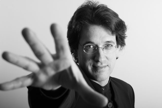 Steven Loy je tudi letos umetniški vodja cikla Predihano, na katerem bo z ansamblom Neofonía izvedel dva koncerta (fotodokumentacija CD)